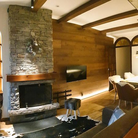 Casa Matilda - Apartamento Con Chimenea, Vistas, Rustico-Elegante En El Centro Sant Joan de les Abadesses Exteriör bild