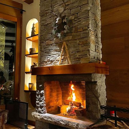 Casa Matilda - Apartamento Con Chimenea, Vistas, Rustico-Elegante En El Centro Sant Joan de les Abadesses Exteriör bild