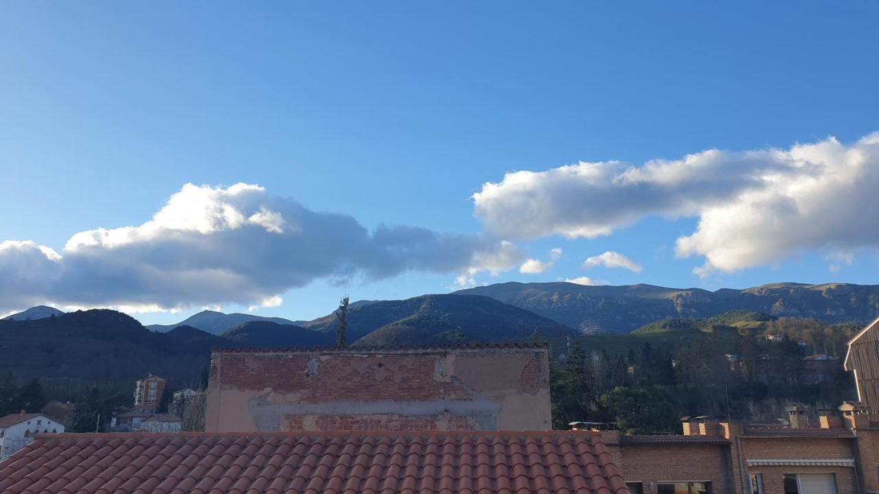 Casa Matilda - Apartamento Con Chimenea, Vistas, Rustico-Elegante En El Centro Sant Joan de les Abadesses Exteriör bild